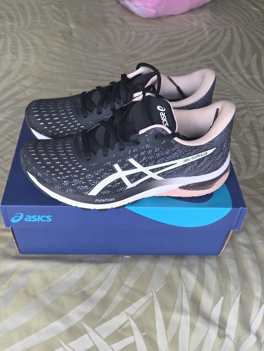 ASICS Women's Black and Pink GEL-Cumulus Running Shoes